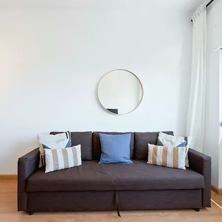 Stunning 1 Bed Apt, Sleeps 4 Nr Cascais Лиссабон
