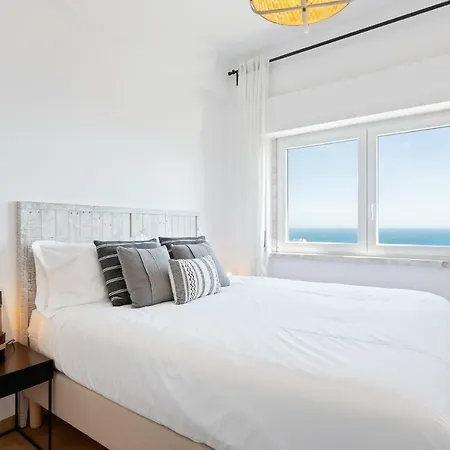 Stunning 1 Bed Apt, Sleeps 4 Nr Cascais Apartment Lissabon
